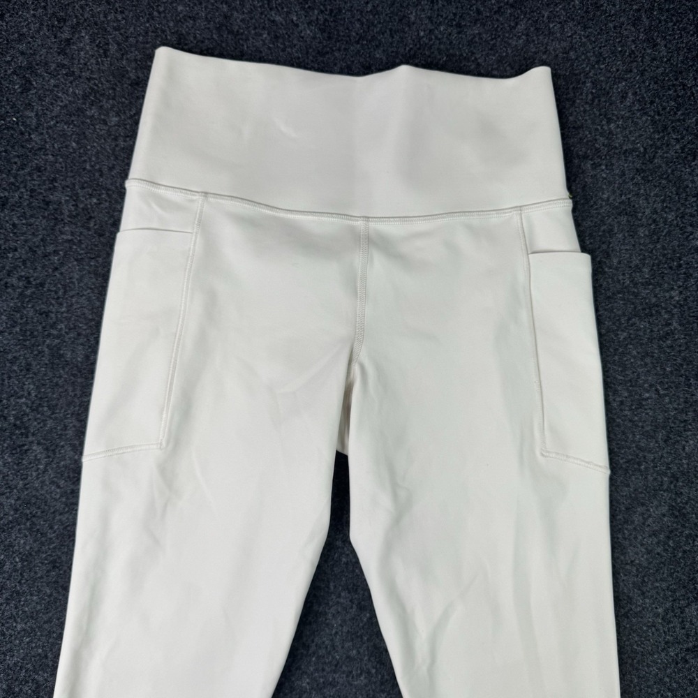 Athleta Womens Salutation Stash 7/8 Tight Size S with Pockets